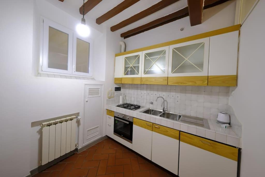 Costasangiorgio 2bdr 2bth Florencia